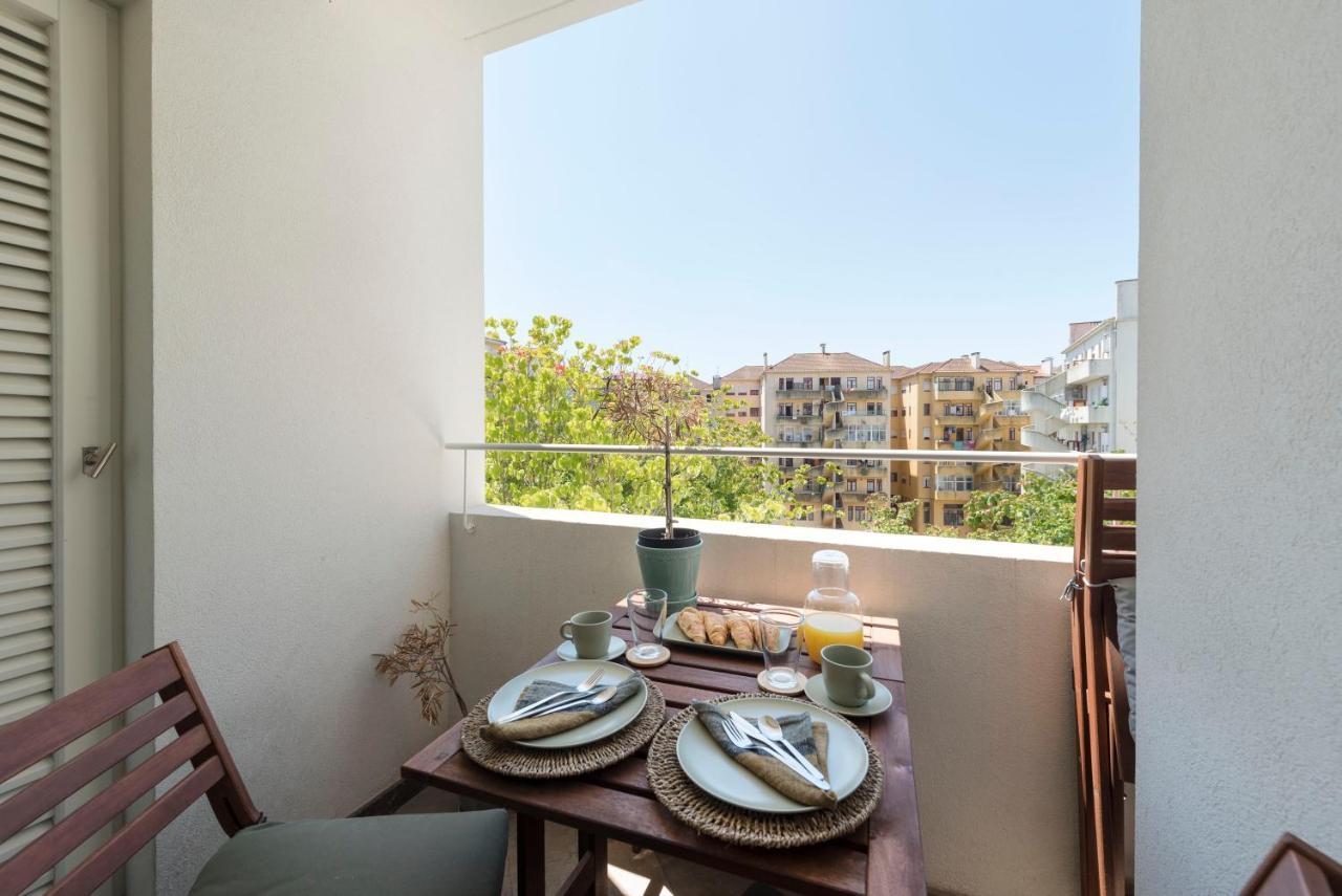 Emporium Deluxe 3Br Apartment W/ Private Parking By Lovelystay Порту Экстерьер фото